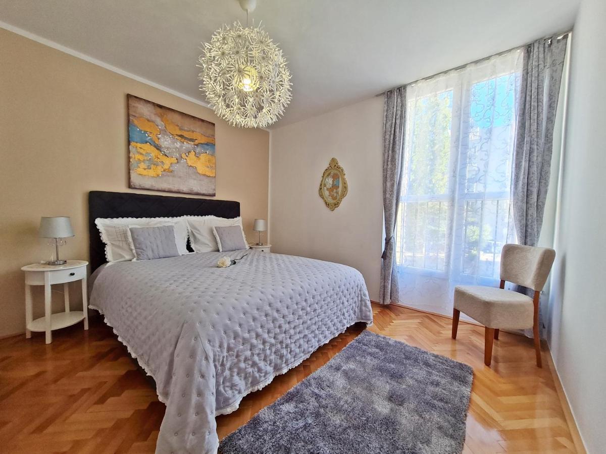 Beach Apartment Ivana Omiš Eksteriør billede