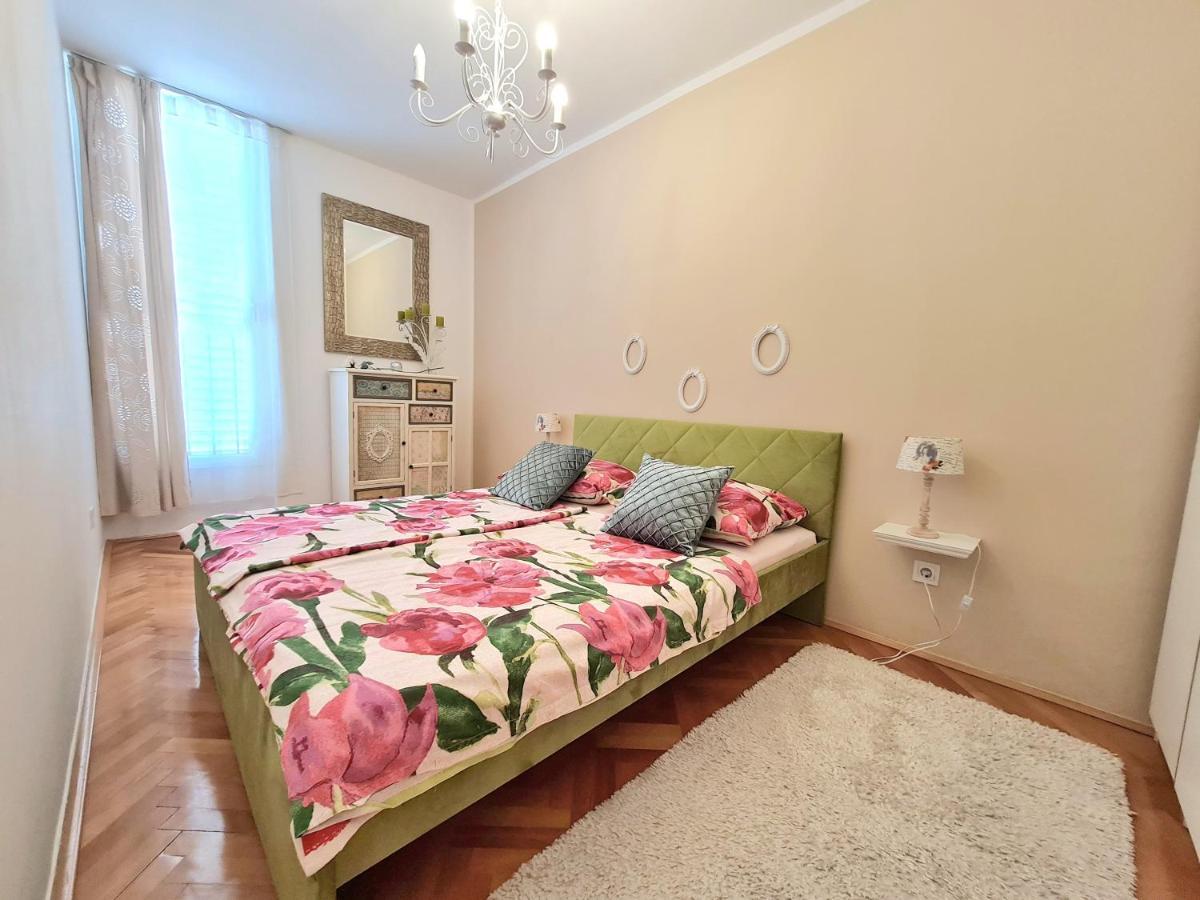 Beach Apartment Ivana Omiš Eksteriør billede
