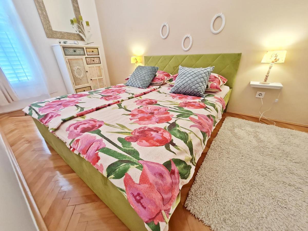 Beach Apartment Ivana Omiš Eksteriør billede